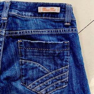 Miss Me Cropped Jeans Size 27